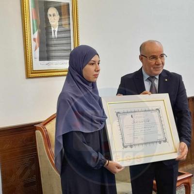 الطالبة خالدي نسرين الأخبار