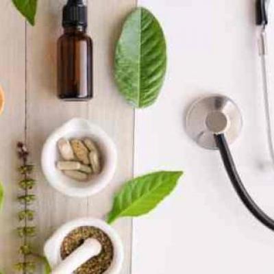 الطب النبوي و الطب البديل ,بين التكامل مع الطب الحديث و الضوابط العملية و الشرعية ربورتاج