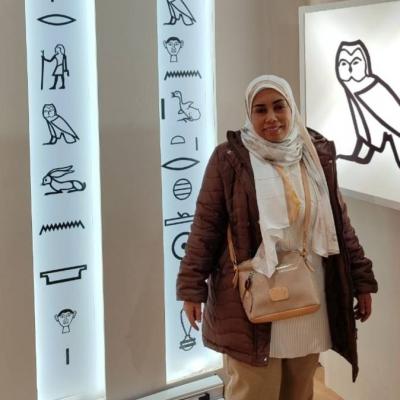الكاتبة صفاء العجماوي