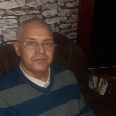الشاعر بادر يوسف
