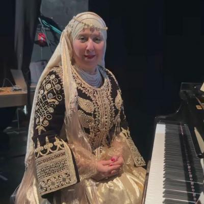 الفنانة نسرين بورحلة
