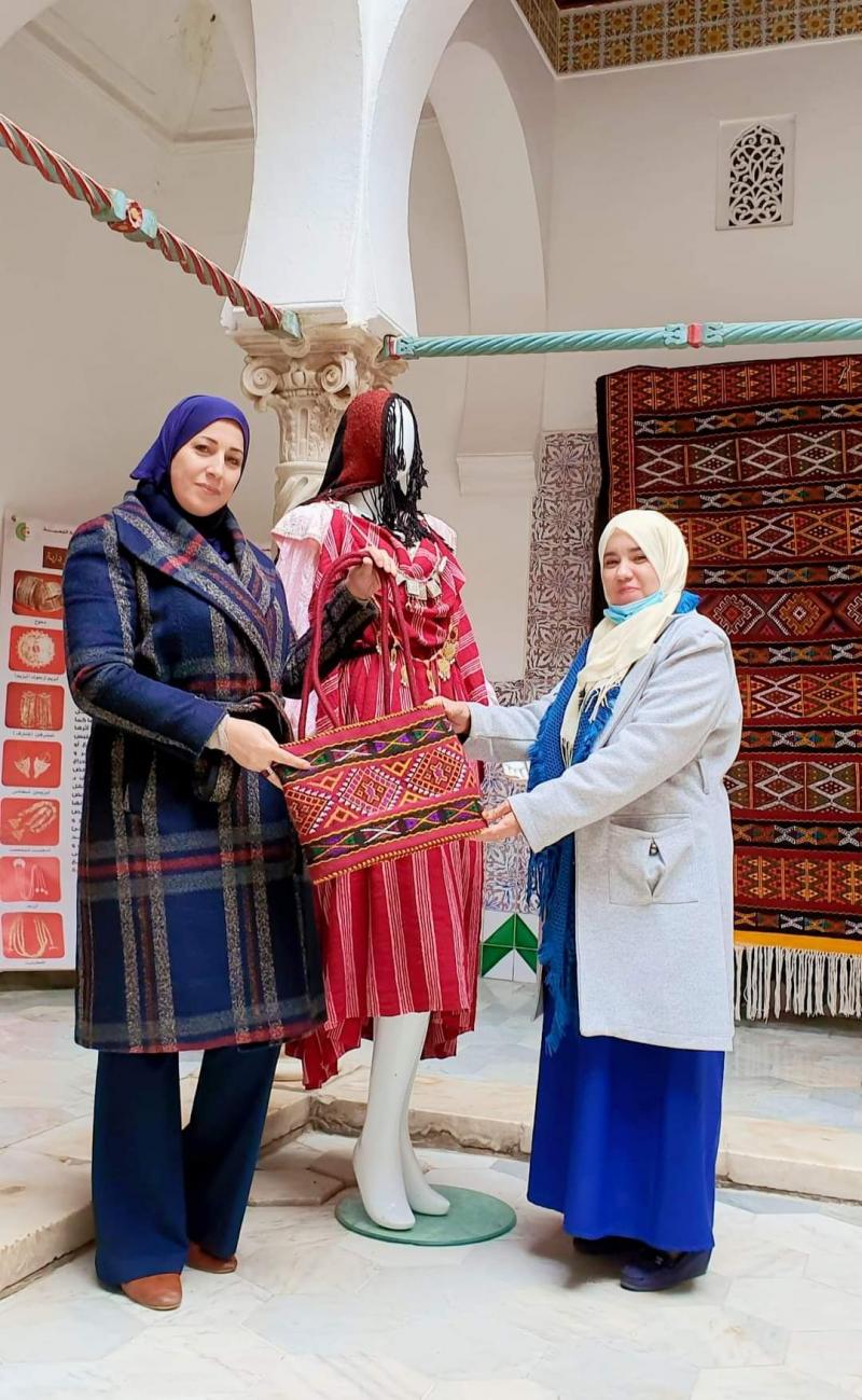نادية عمي موسى نادية عمي موسى
