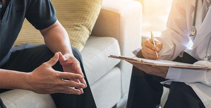 الطبية النفسية بمركز رعاية الشباب و مكافحة المخدرات ببوشاوي وسام لونيس حول تكفل المركز بالمدمنين ضيف النسمات