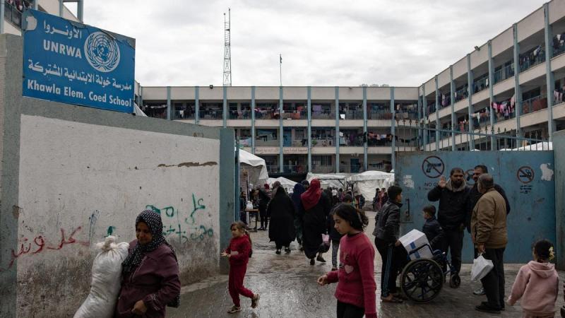 El ejército sionista apunta las instalaciones y las escuelas de la UNRWA en Gaza