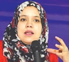 الكاتبة نجوى منصور